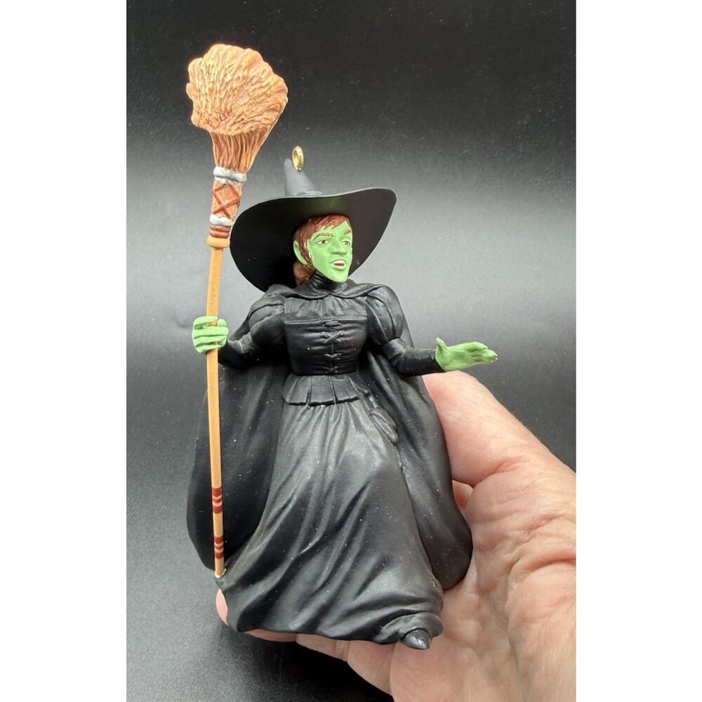 1996 Hallmark Ornament Wizard Of Oz Witch Of The West EUC No Box -LO18